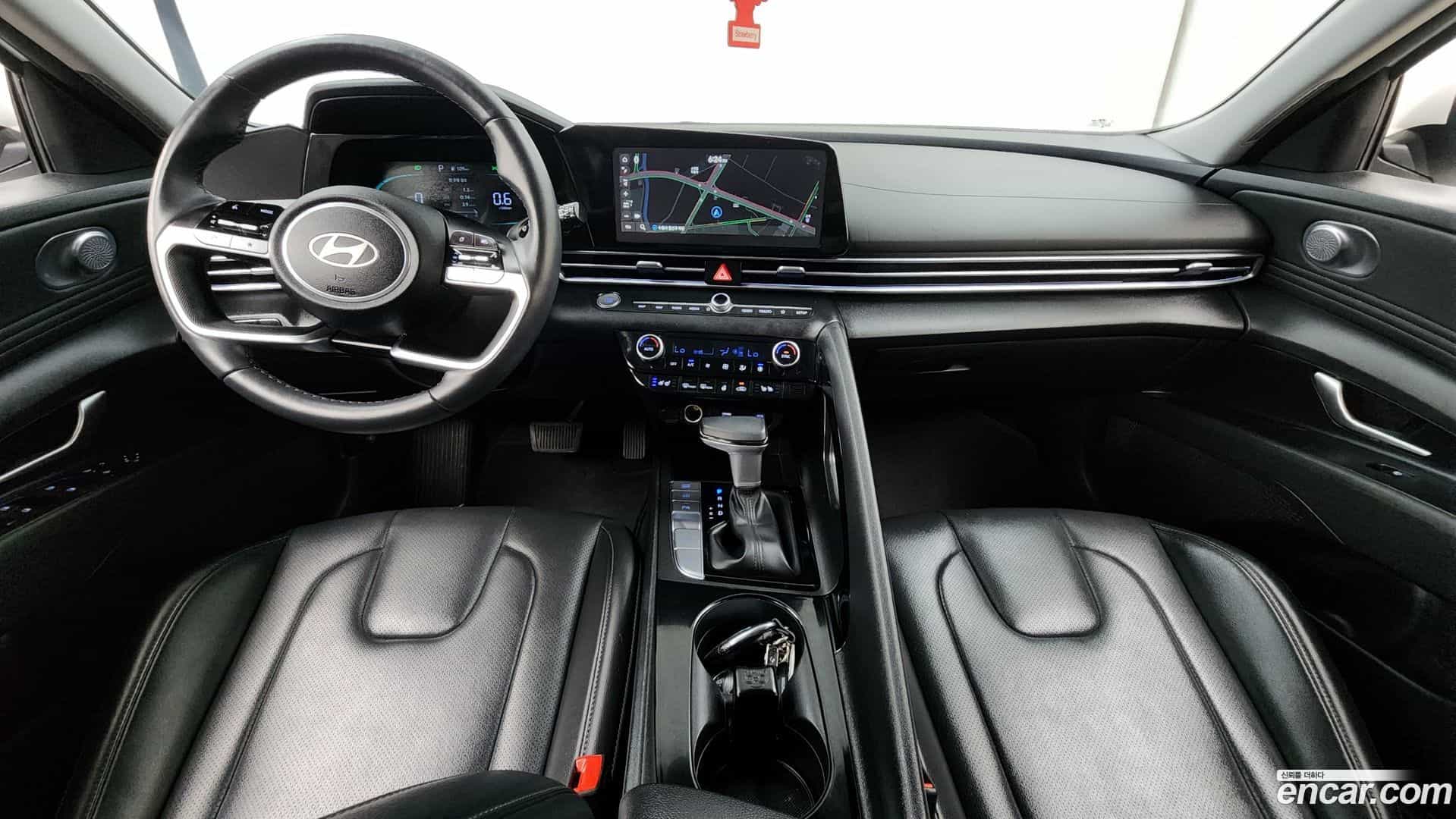 AVANTE Hyundai 2024.10-INNER-007