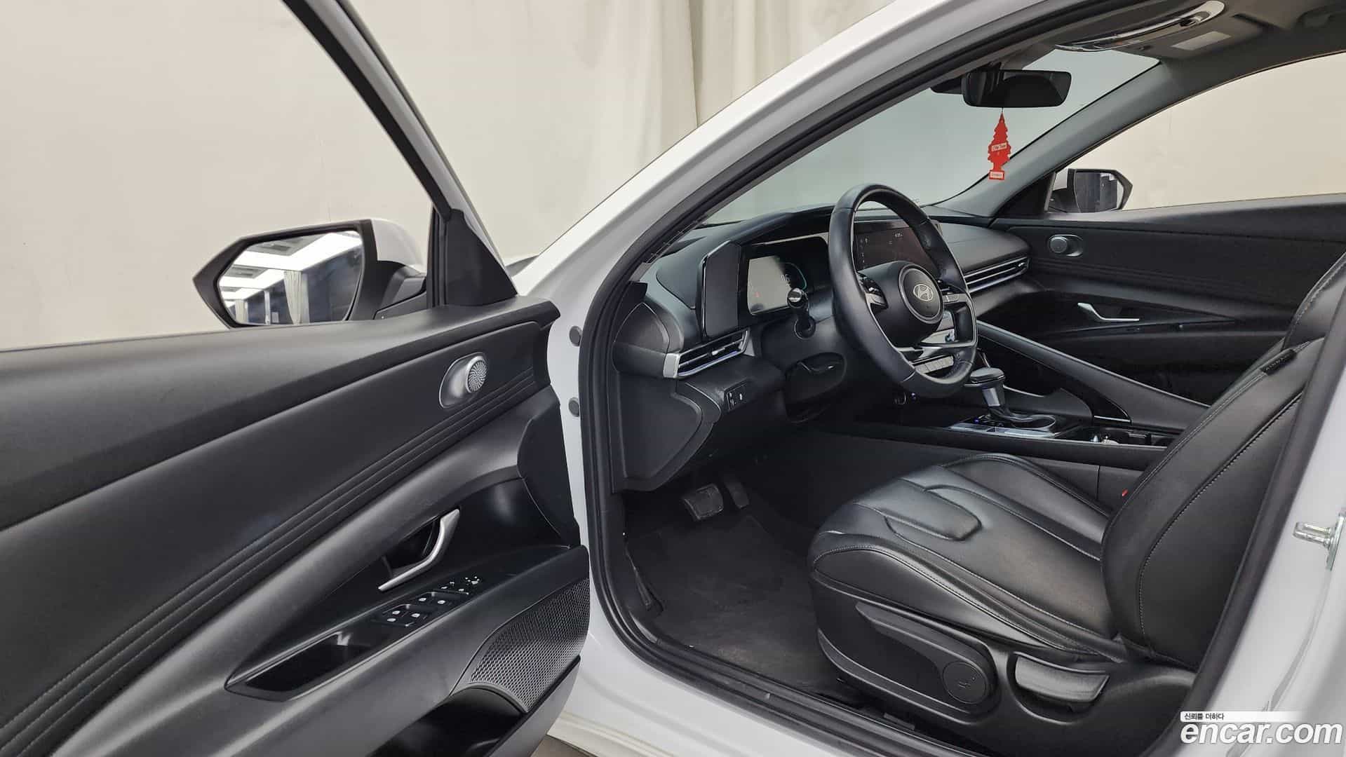 AVANTE Hyundai 2024.10-INNER-010