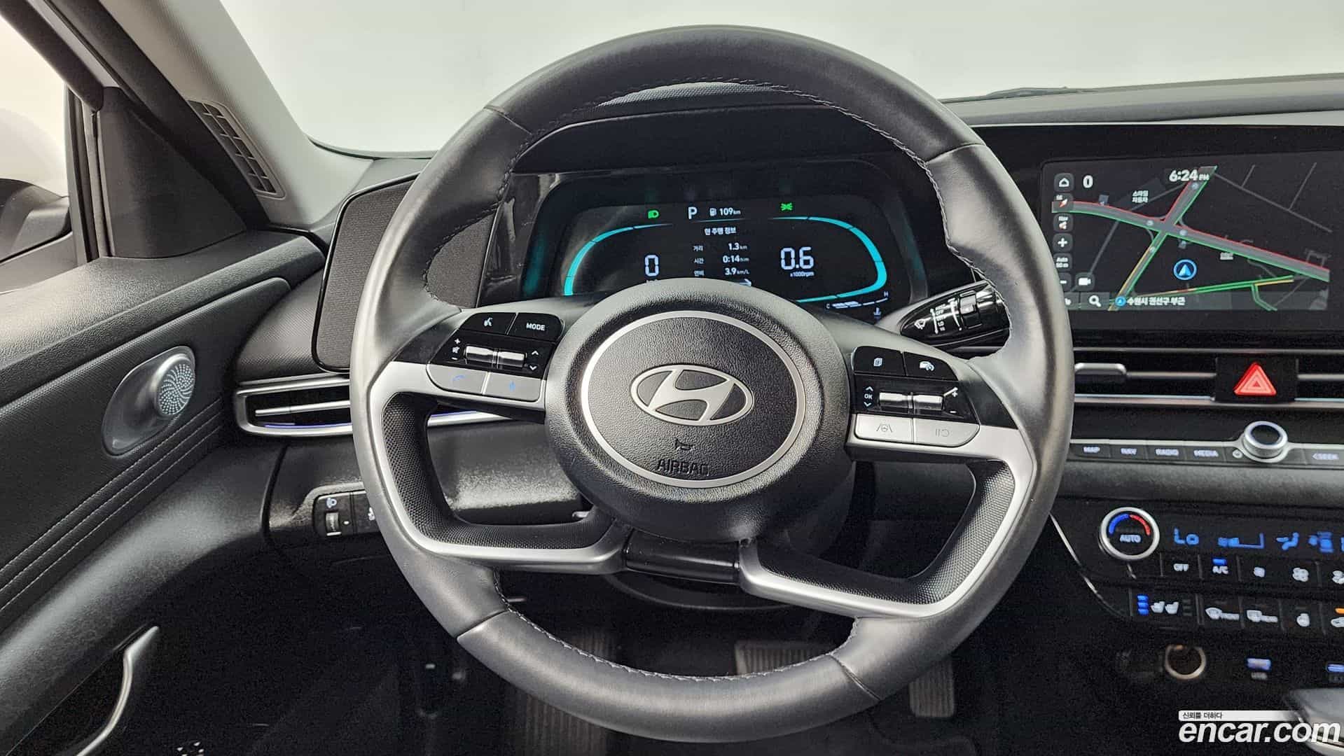 AVANTE Hyundai 2024.10-OPTION-017
