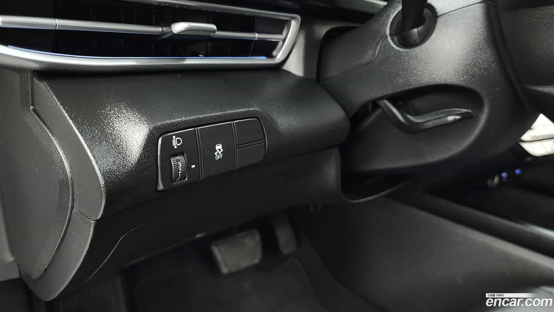 AVANTE Hyundai 2024.10-OPTION-020