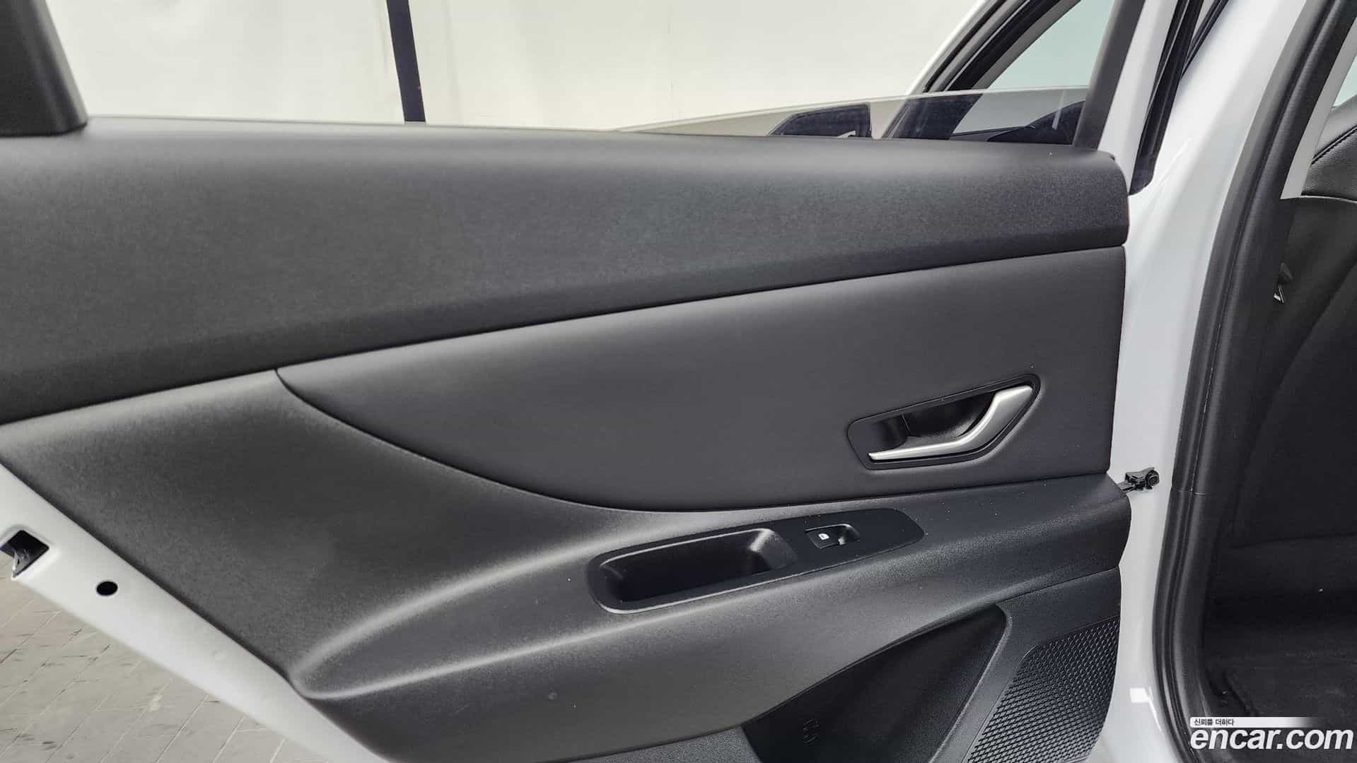 AVANTE Hyundai 2024.10-INNER-035