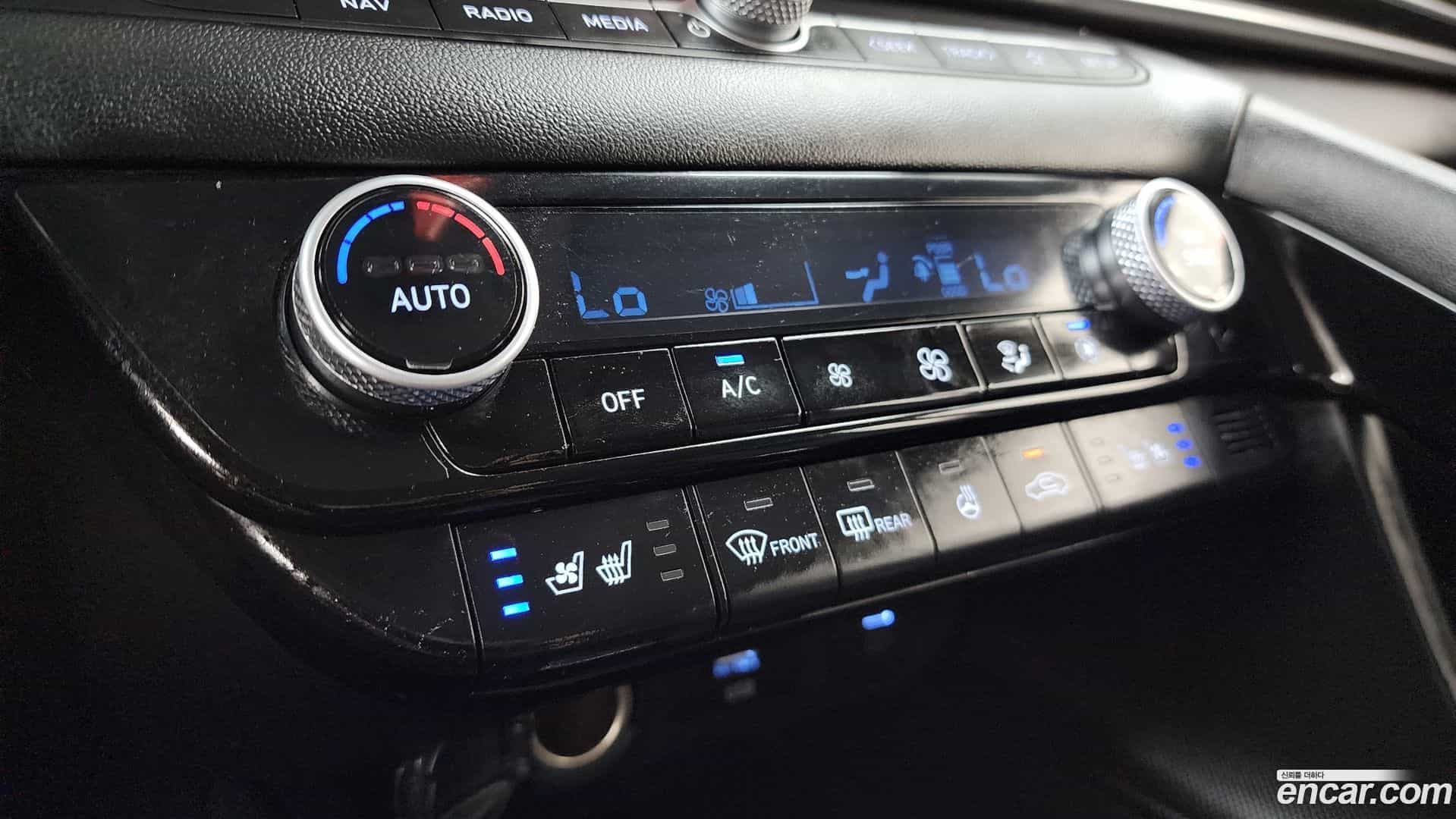 AVANTE Hyundai 2024.10-OPTION-042