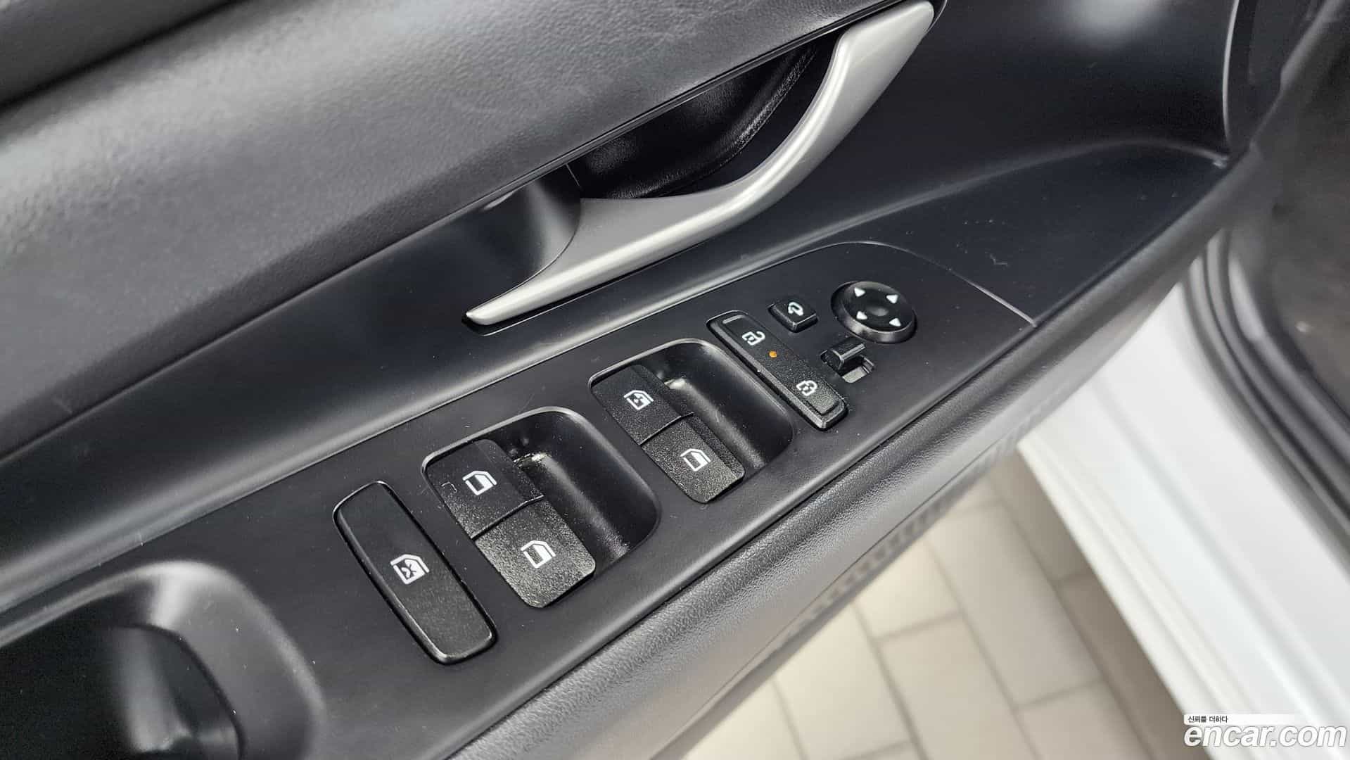 AVANTE Hyundai 2024.10-OPTION-044