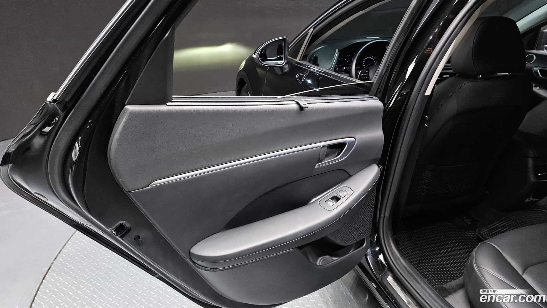 Sonata Hyundai 2020.1-INNER-035