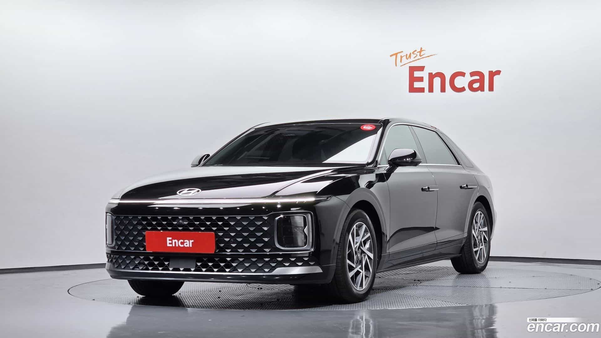 Grandeur Hyundai 2023.1-OUTER-001
