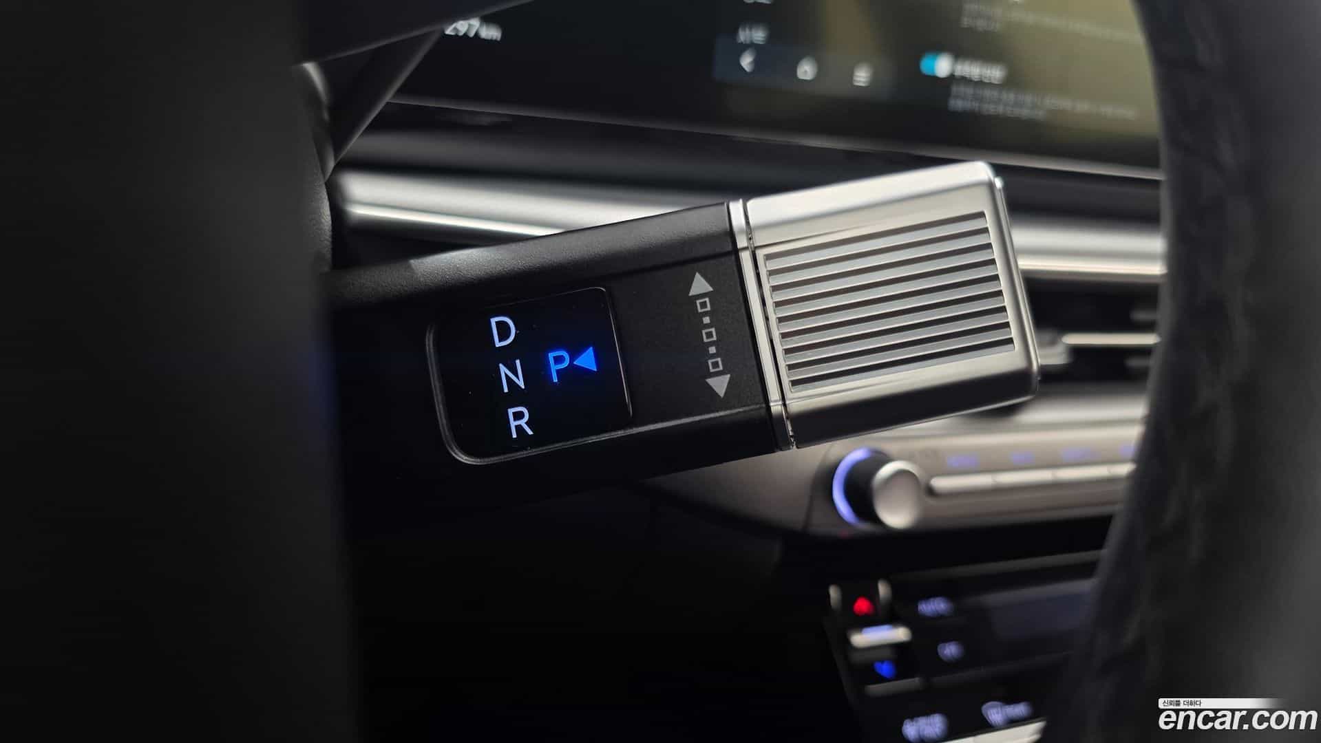 Grandeur Hyundai 2023.1-INNER-009