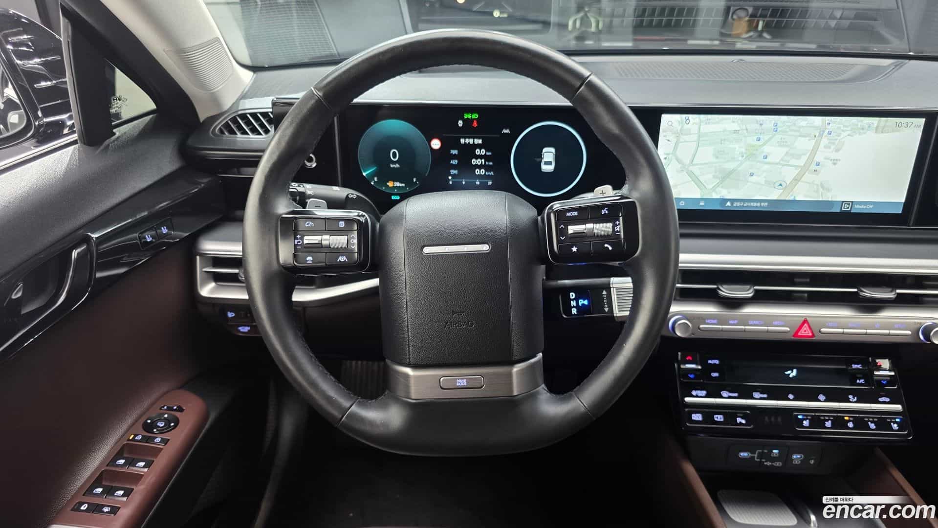 Grandeur Hyundai 2023.1-OPTION-017