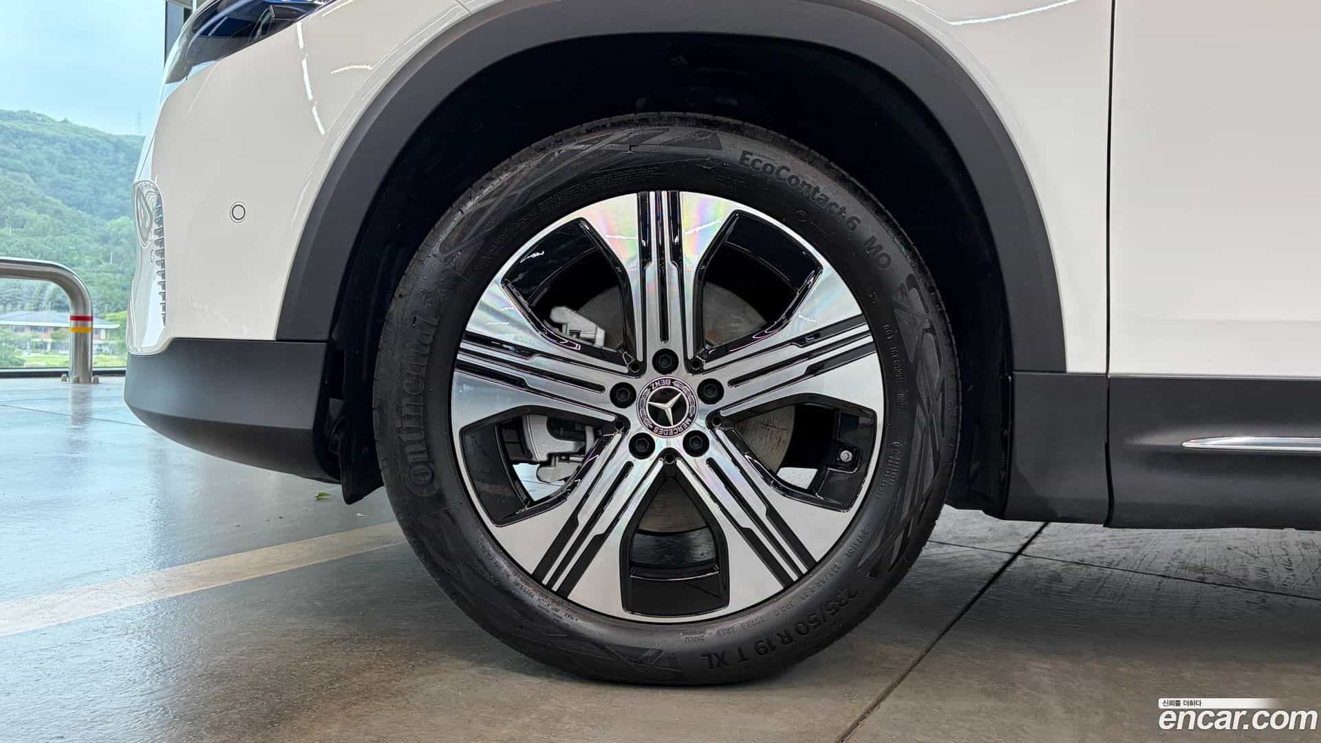 EQB Mercedes-Benz 2025.7-OUTER-005