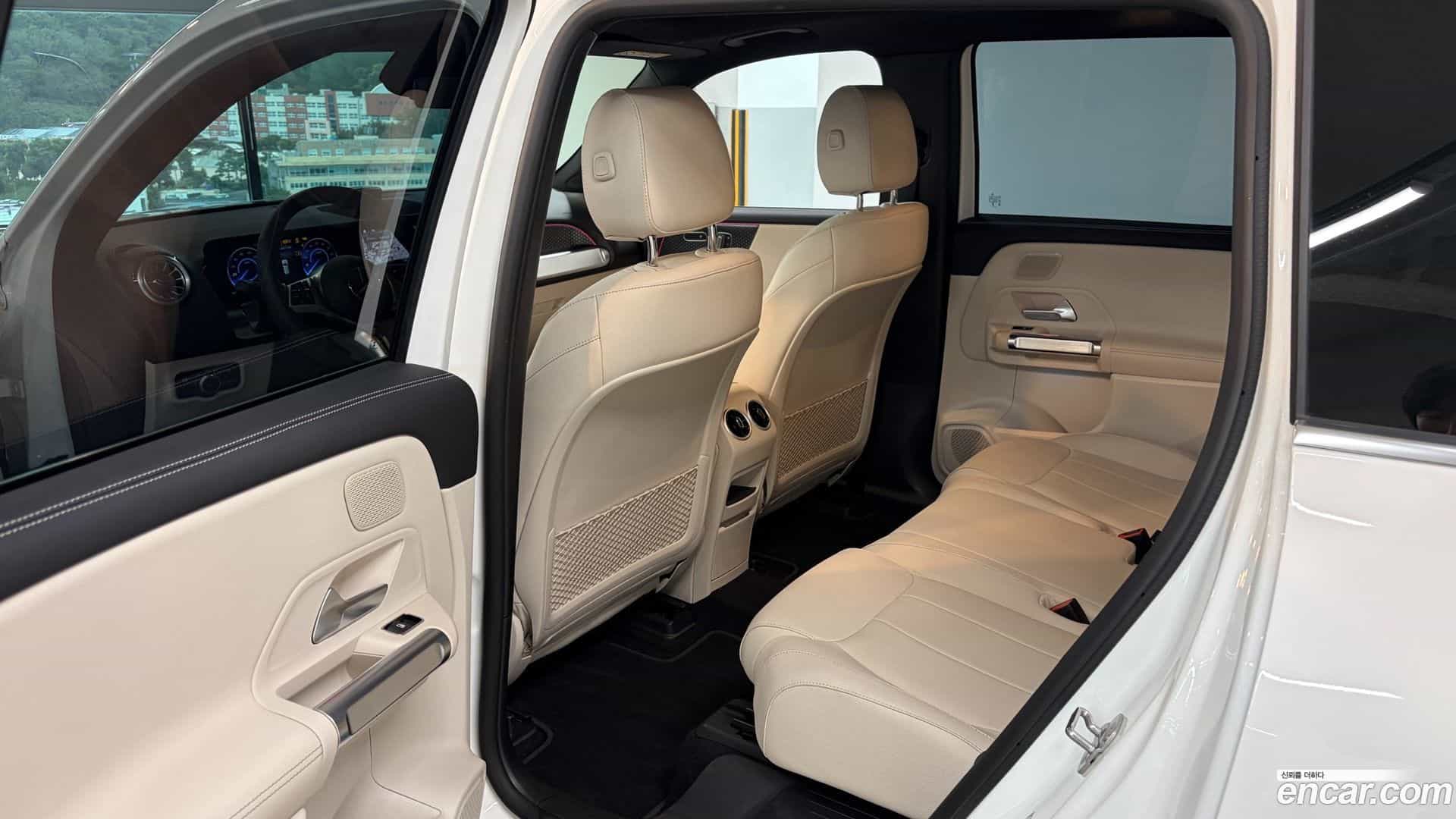EQB Mercedes-Benz 2025.7-OPTION-016