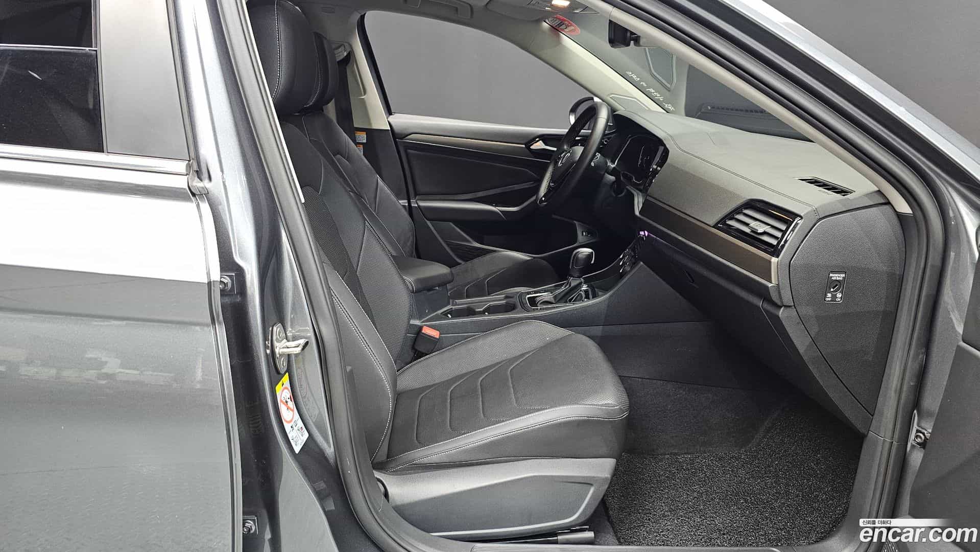 Jetta Volkswagen 2021.9-INNER-036
