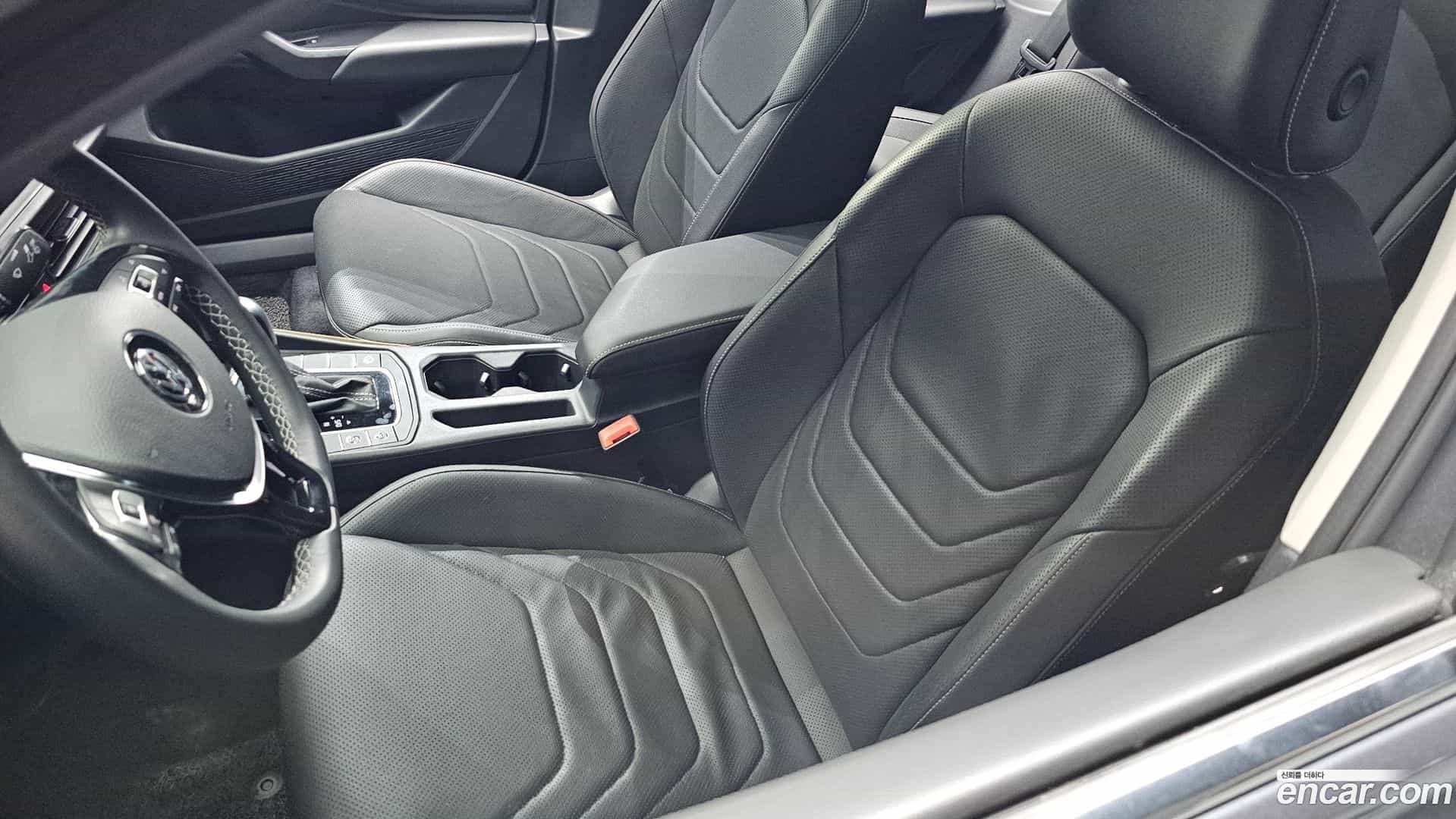 Jetta Volkswagen 2021.9-OPTION-044