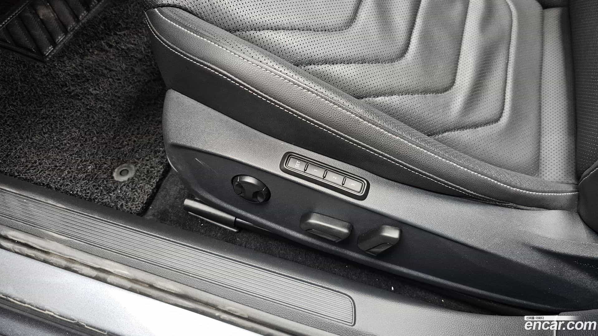 Jetta Volkswagen 2021.9-OPTION-045