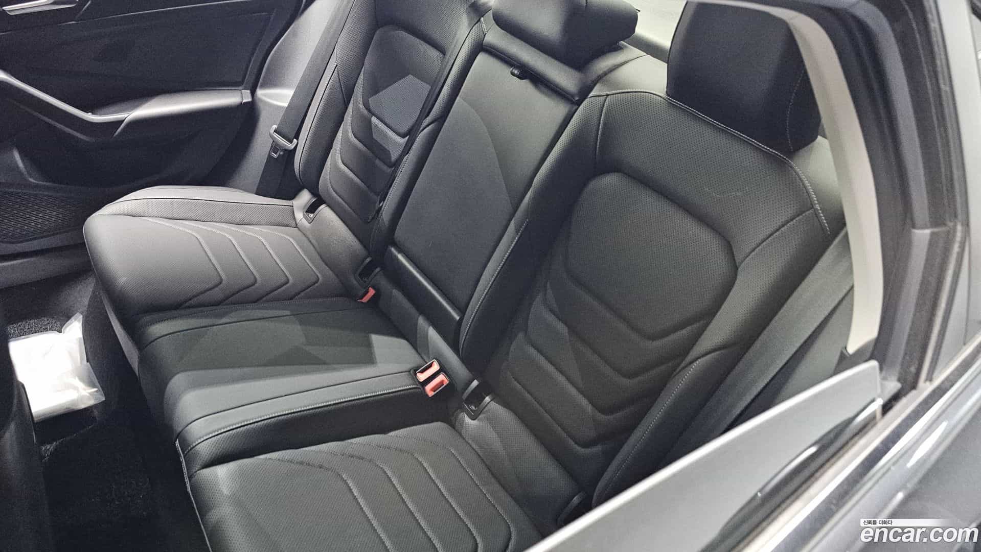 Jetta Volkswagen 2021.9-OPTION-046