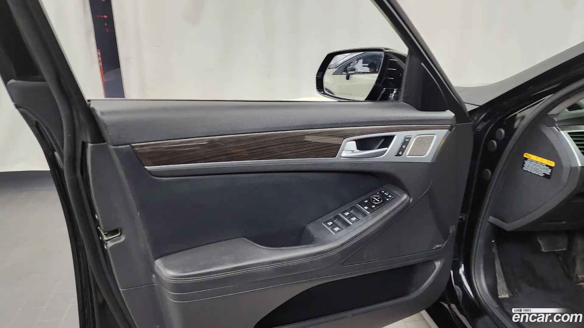 G80 Genesis 2019.9-INNER-034