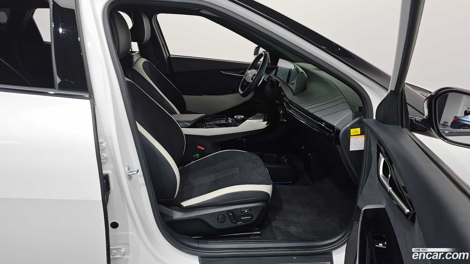 EV6 Kia 2022.4-INNER-036