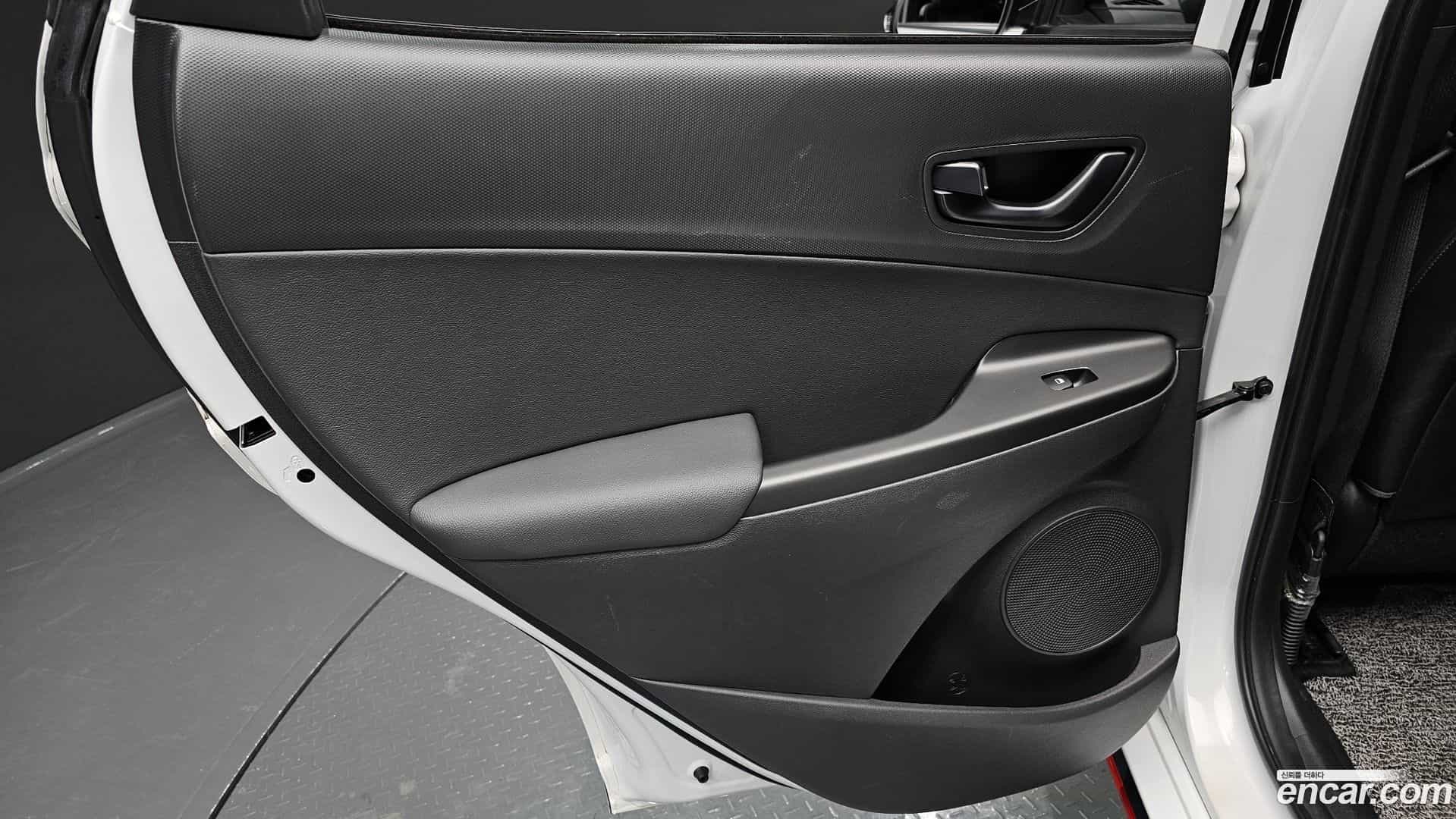 Kona Hyundai 2021.11-INNER-035