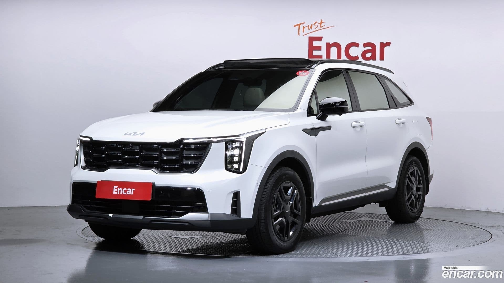 Main__Slider__Photo:Sorento Kia 2024.5-0