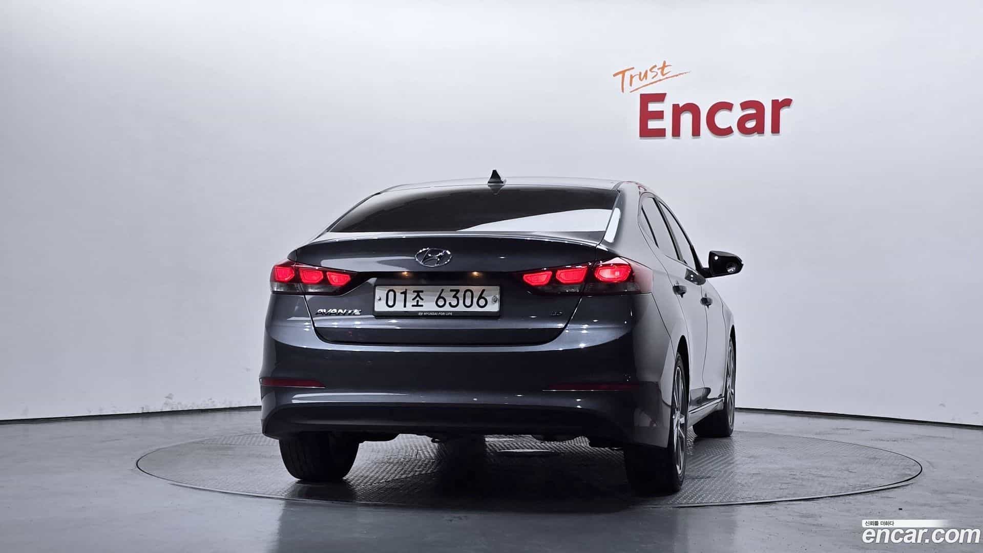AVANTE Hyundai 2018.5-OUTER-004
