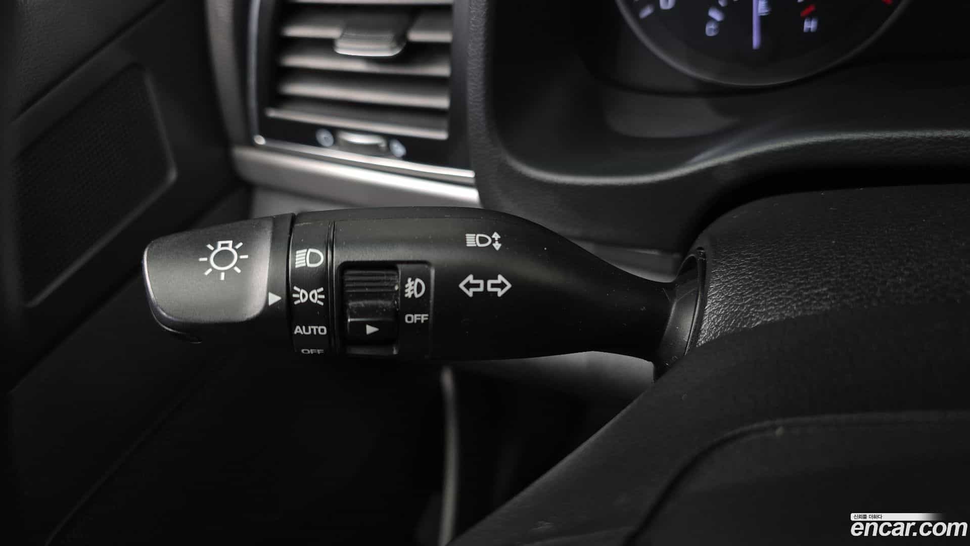 AVANTE Hyundai 2018.5-OPTION-022