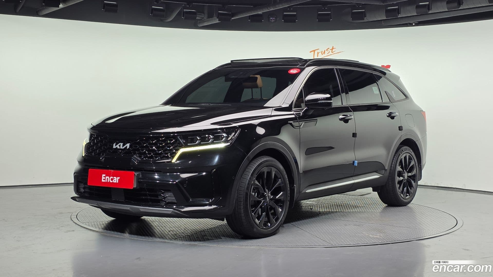 Main__Slider__Photo:Sorento Kia 2021.11-0