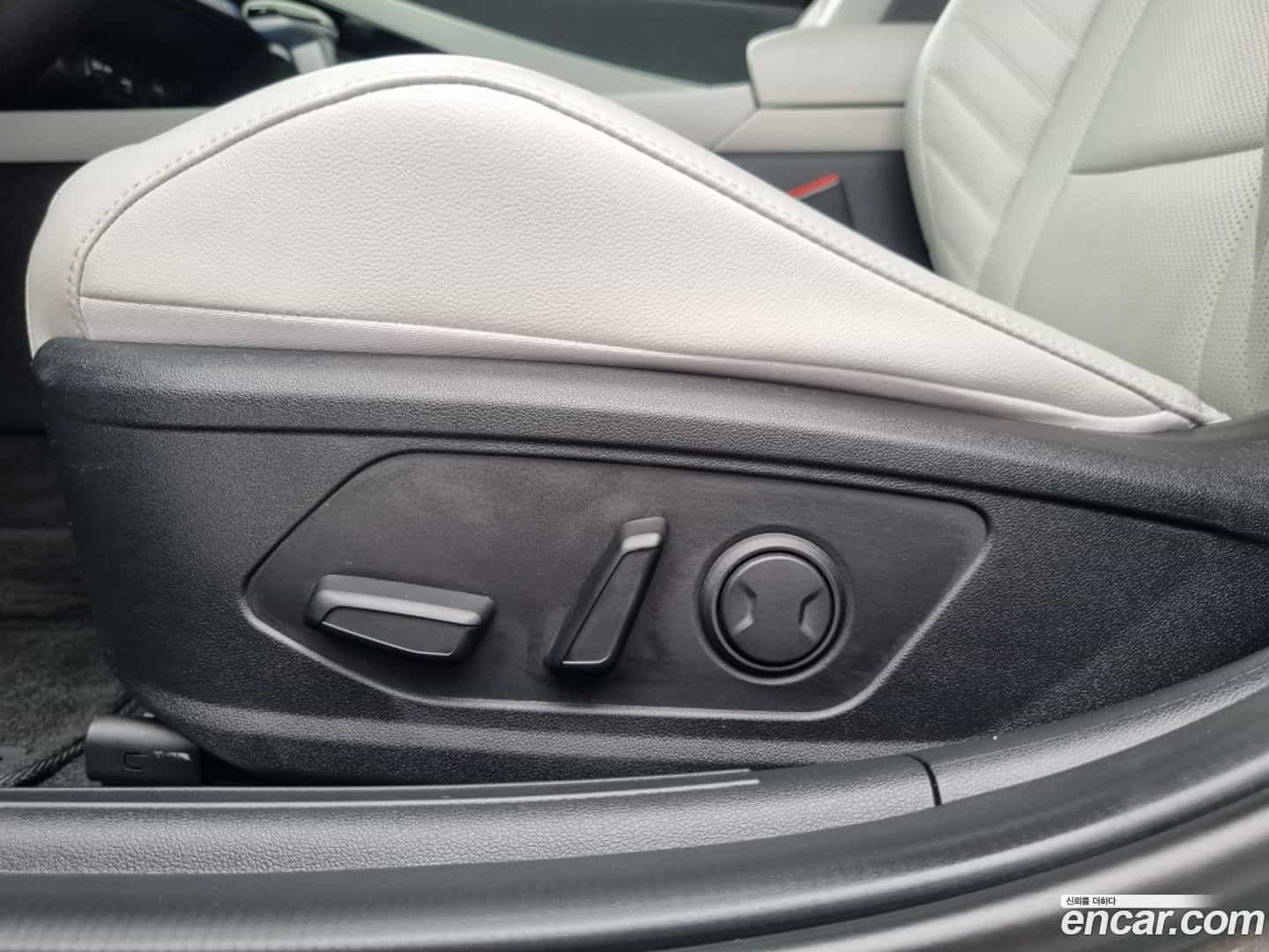 AVANTE Hyundai 2023.1-OPTION-020