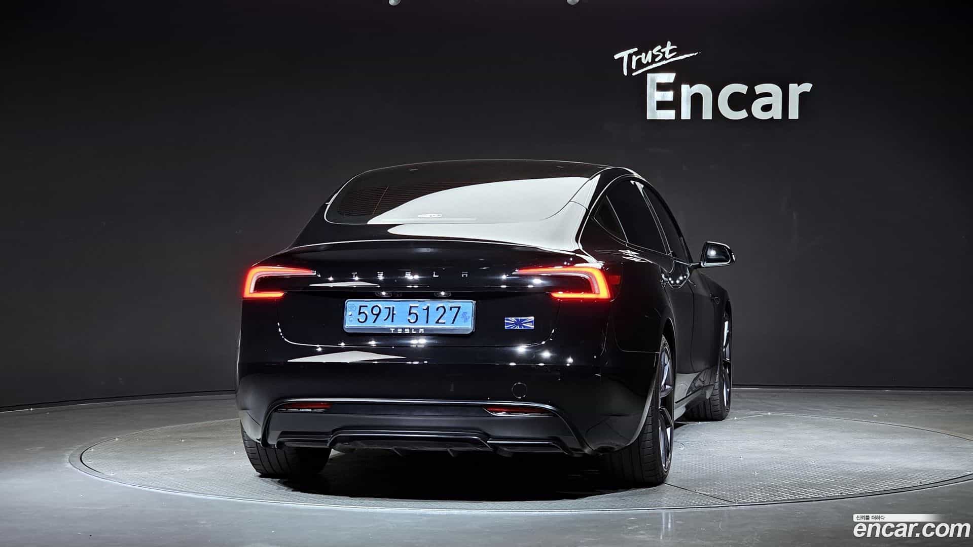 Model 3 Tesla 2024.7-OUTER-004