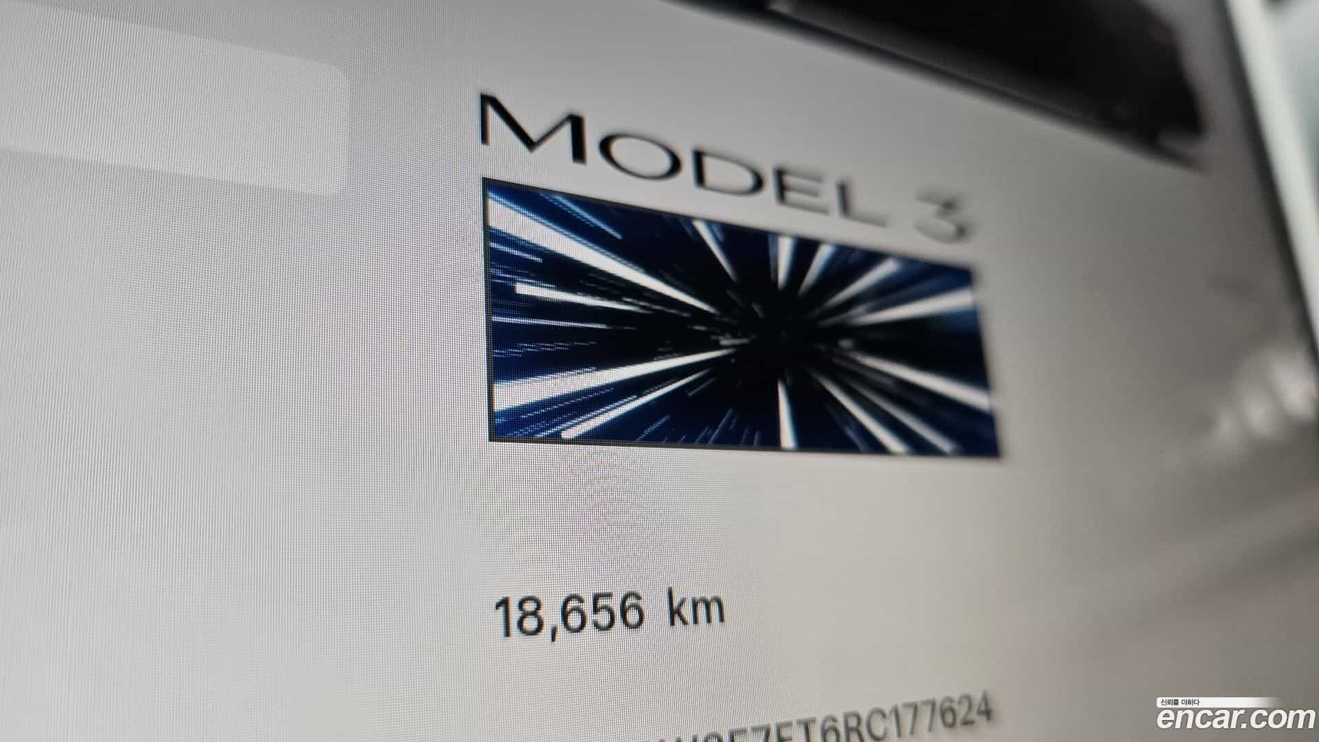 Model 3 Tesla 2024.7-INNER-008