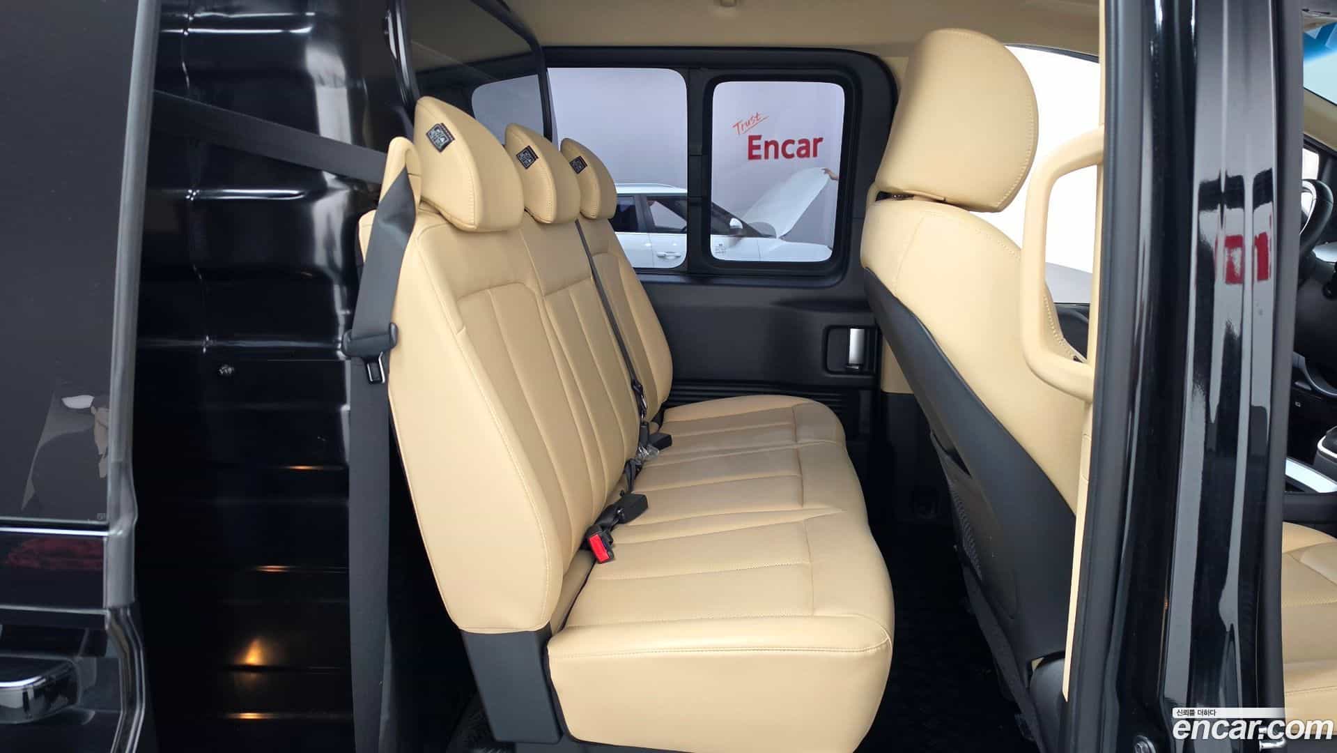 Staria Hyundai 2023.2-OPTION-015