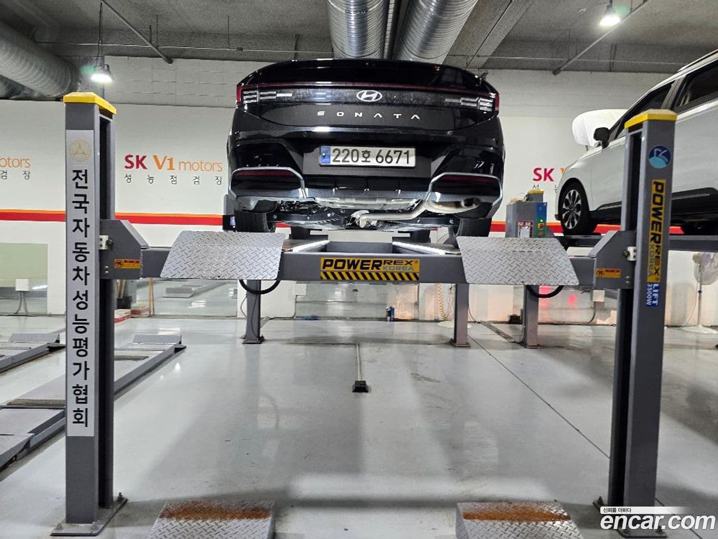 Main__Slider__Photo:Sonata Hyundai 2023.5-0