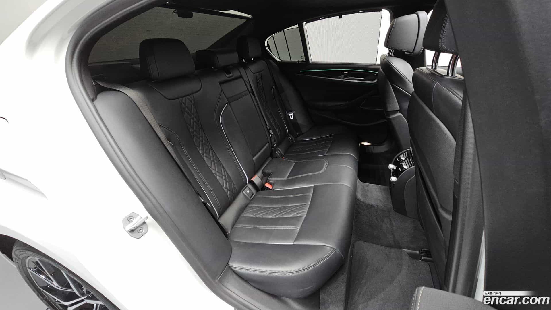5-Series BMW 2022.2-OPTION-015