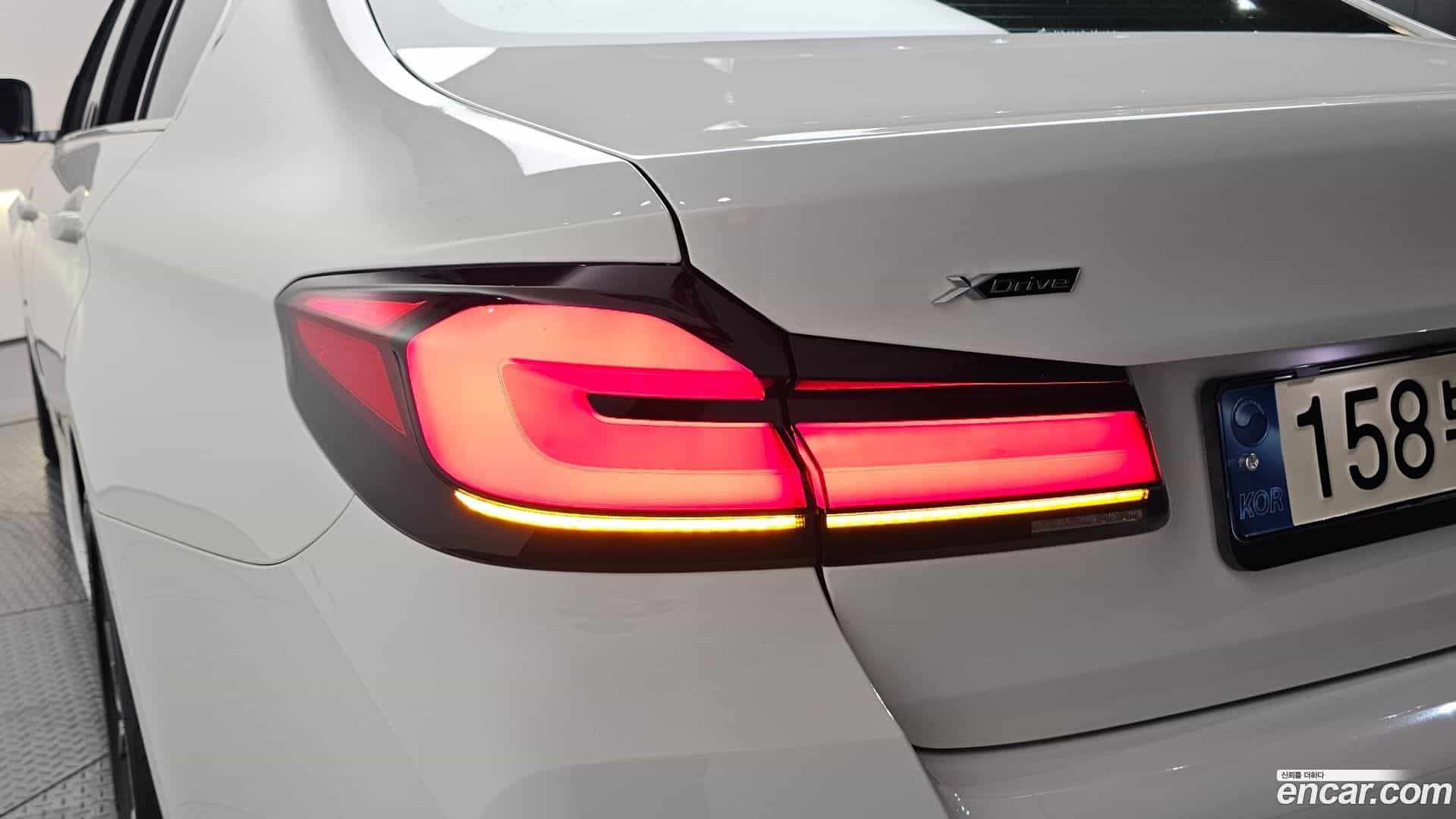 5-Series BMW 2022.2-OUTER-033