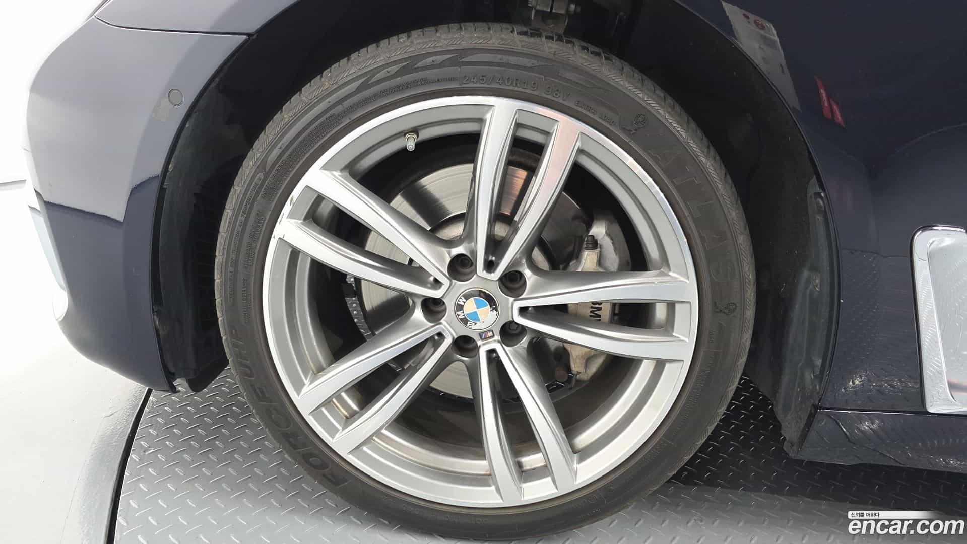 7-Series BMW 2017.3-OUTER-005