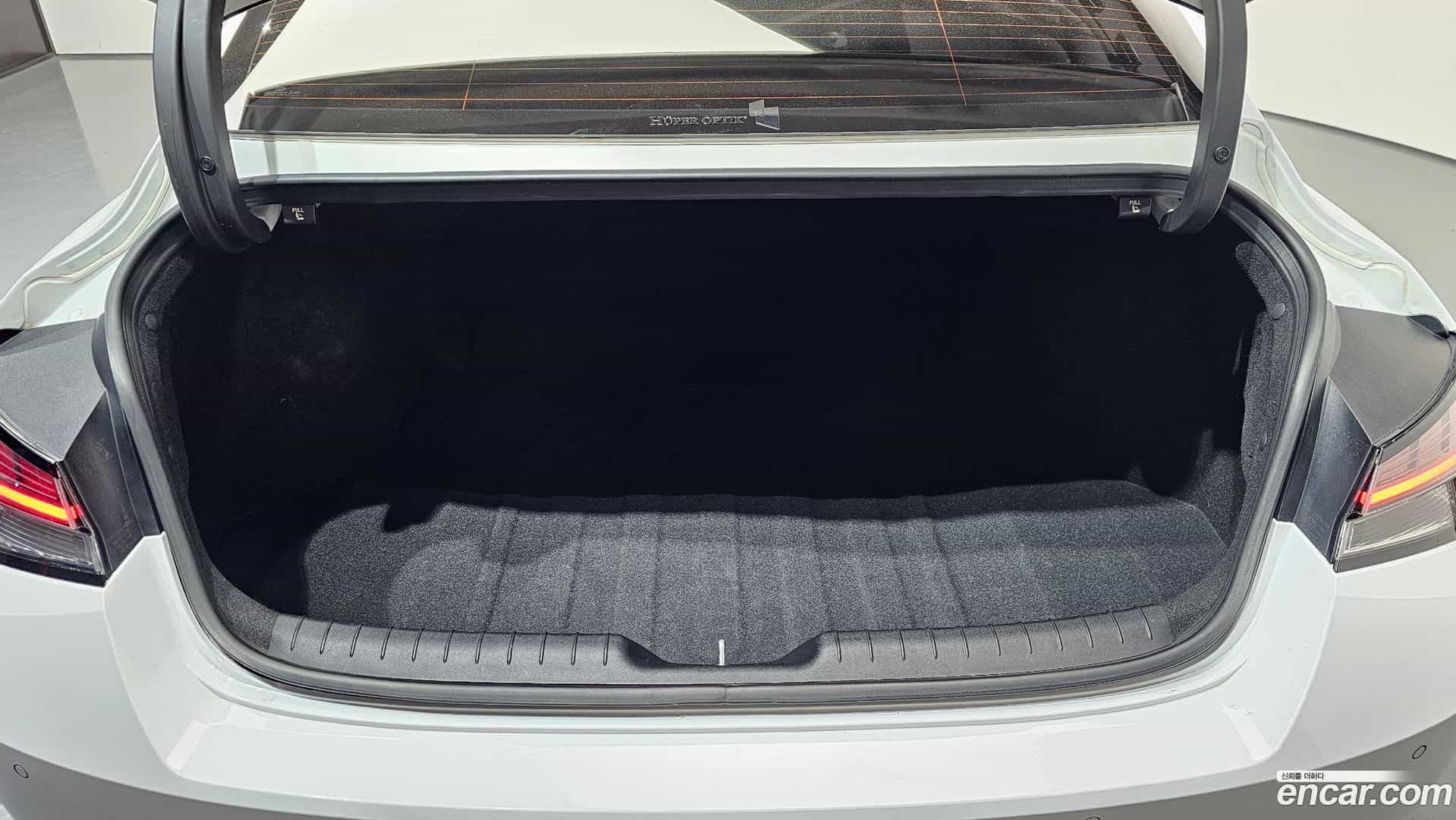 AVANTE Hyundai 2021.4-OPTION-024