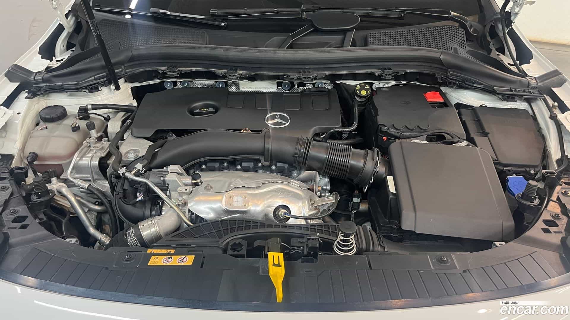 GLA-Class Mercedes-Benz 2022.11-OUTER-006