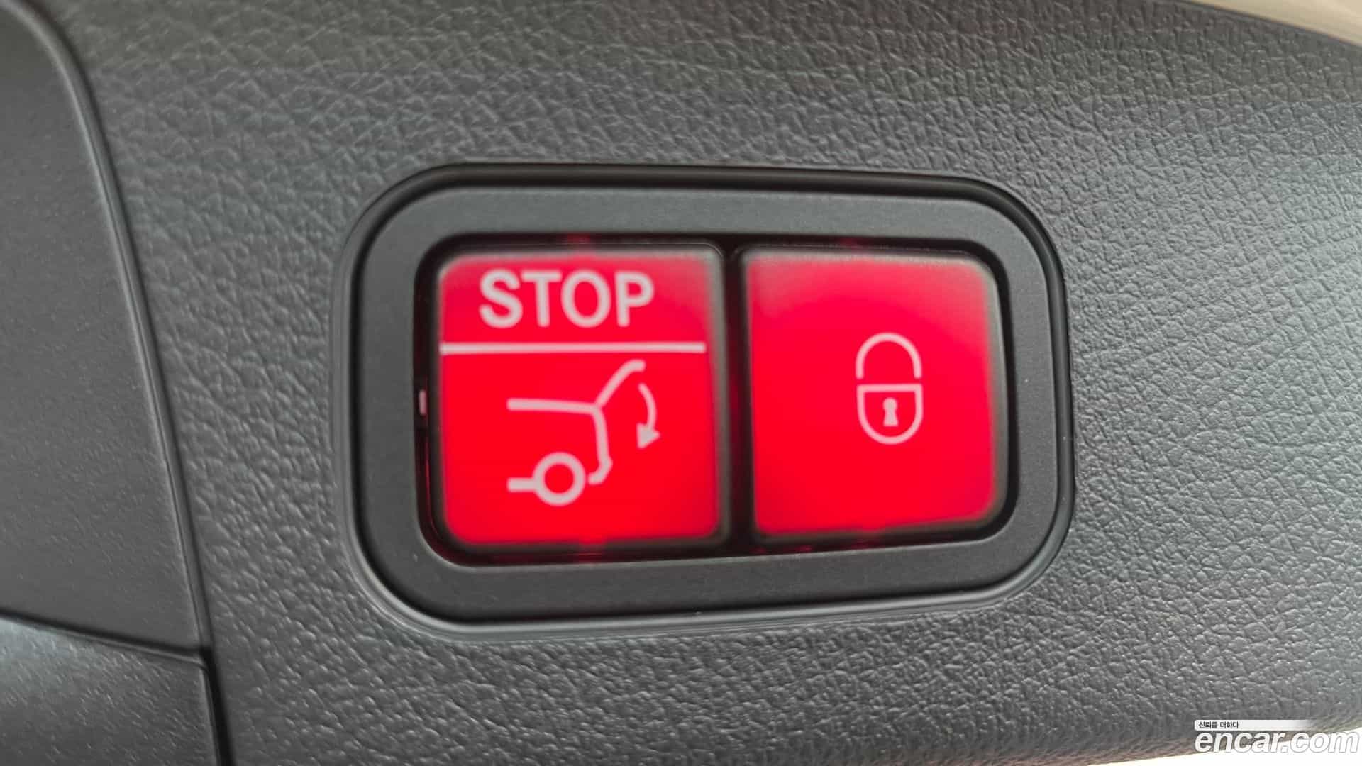 GLA-Class Mercedes-Benz 2022.11-OPTION-024