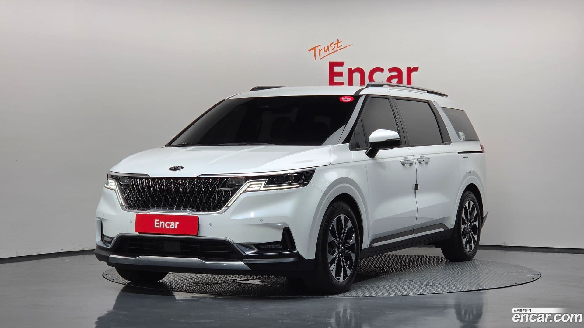 Main__Slider__Photo:Canival Kia 2020.11-0