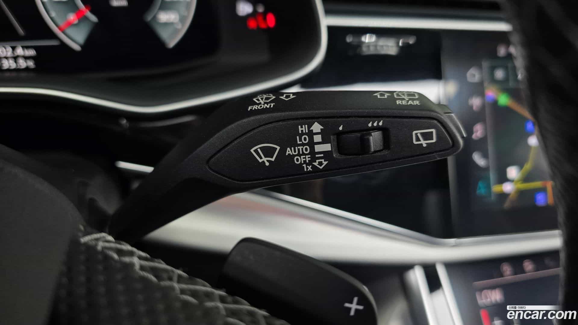 Q8 Audi 2021.6-OPTION-044