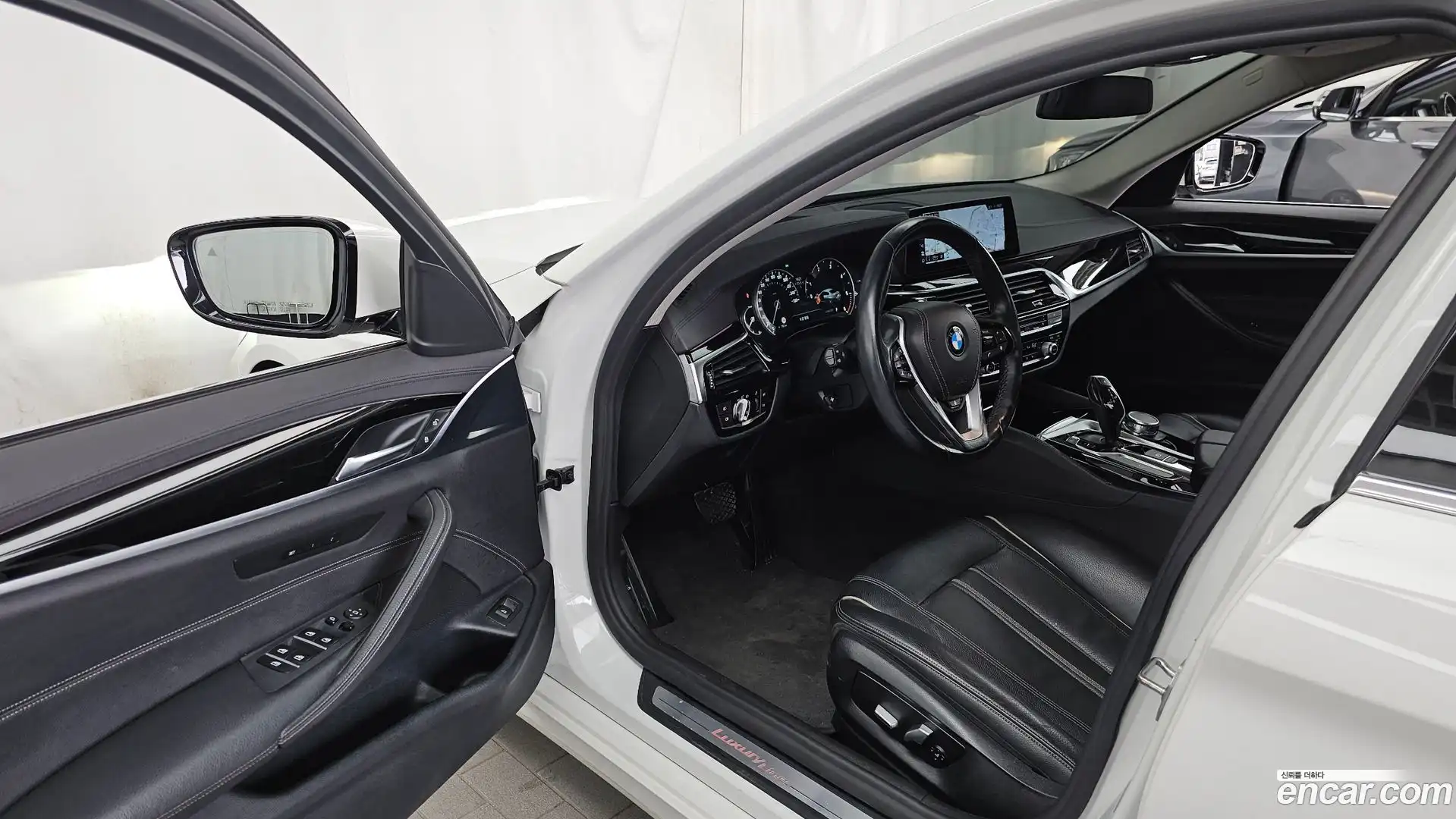 5-Series BMW 2018.6-INNER-010