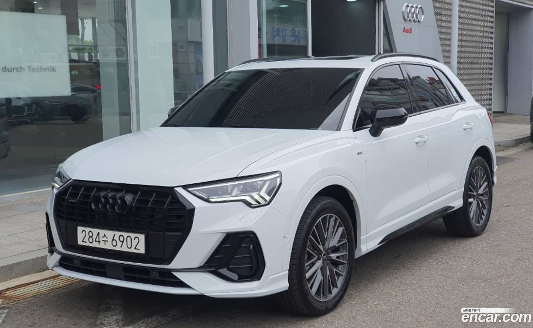 Q3 Audi 2026.1-OUTER-001