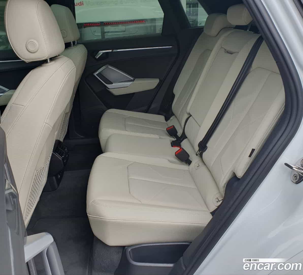 Q3 Audi 2026.1-OPTION-015
