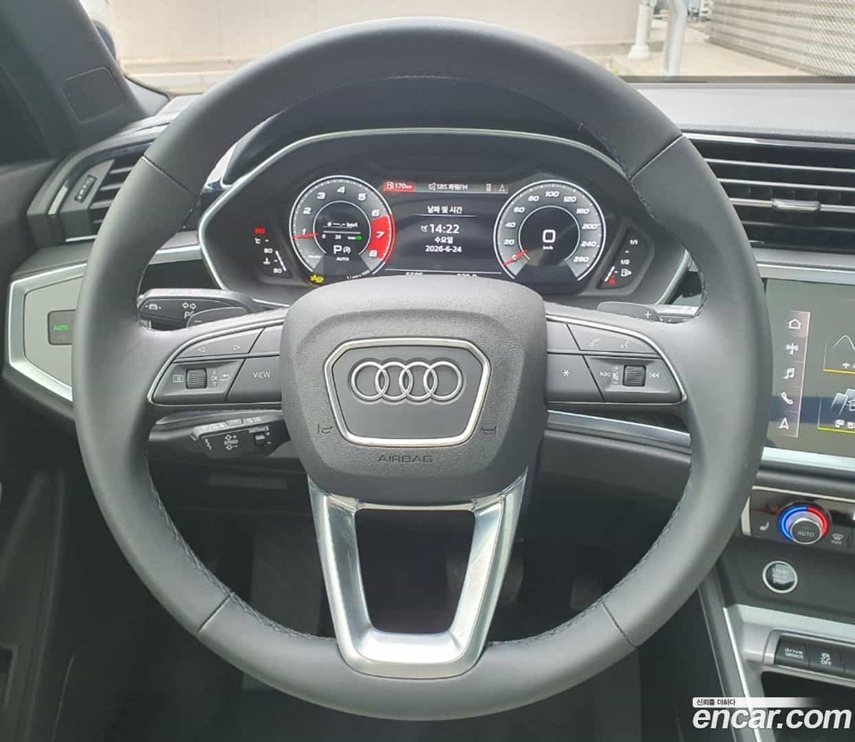 Q3 Audi 2026.1-OPTION-017