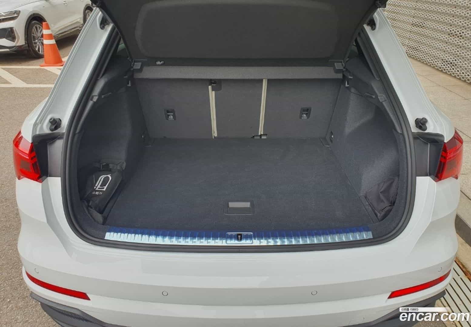 Q3 Audi 2026.1-OPTION-024