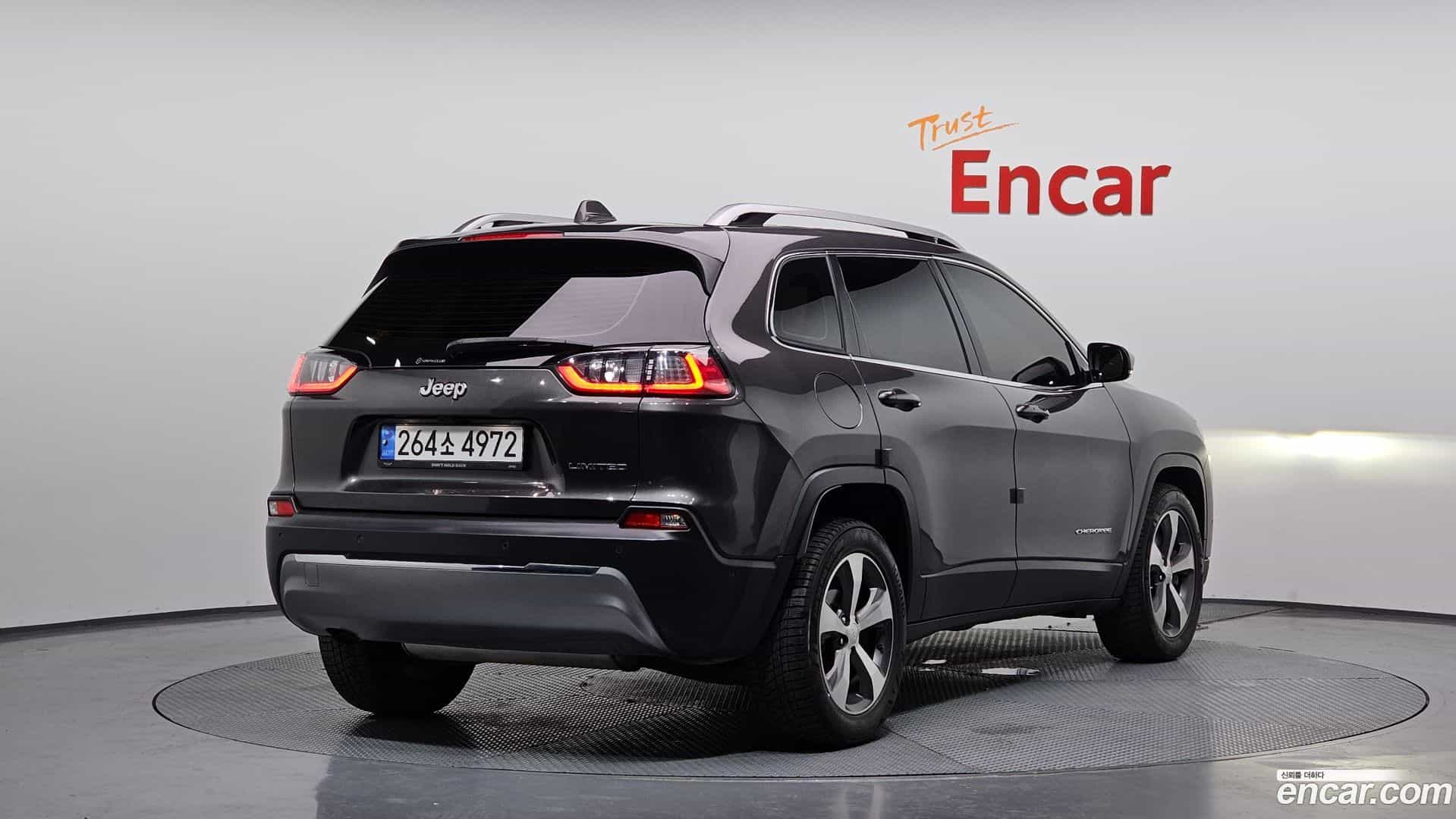 Cherokee Jeep 2020.10-OUTER-002