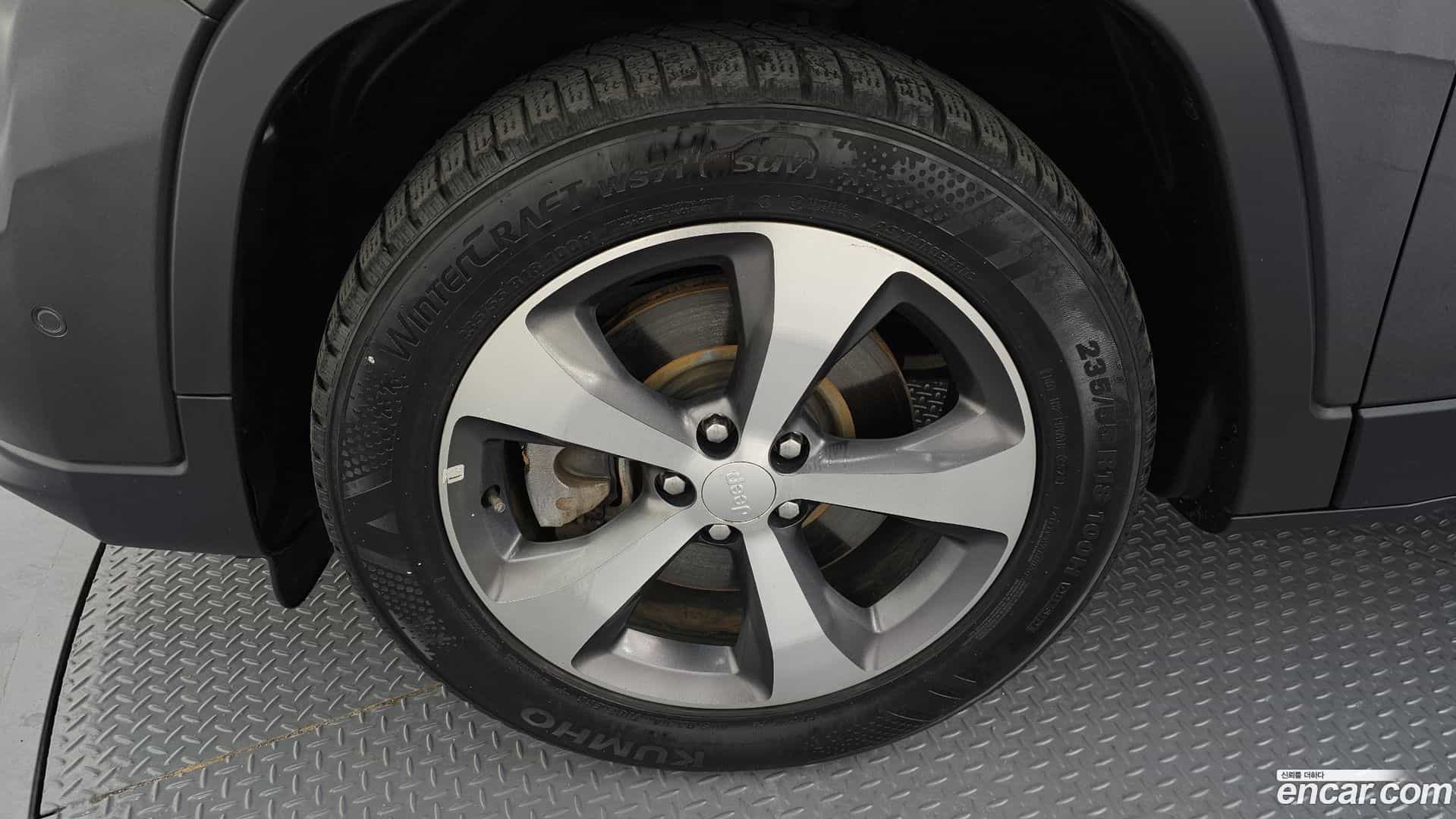 Cherokee Jeep 2020.10-OUTER-005