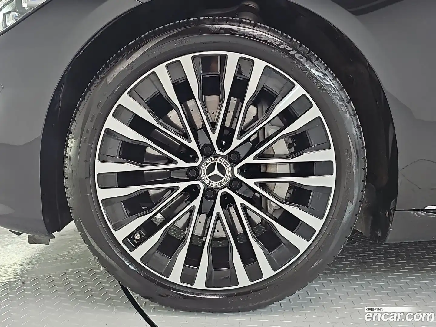 S-Class Mercedes-Benz 2022.1-OUTER-005