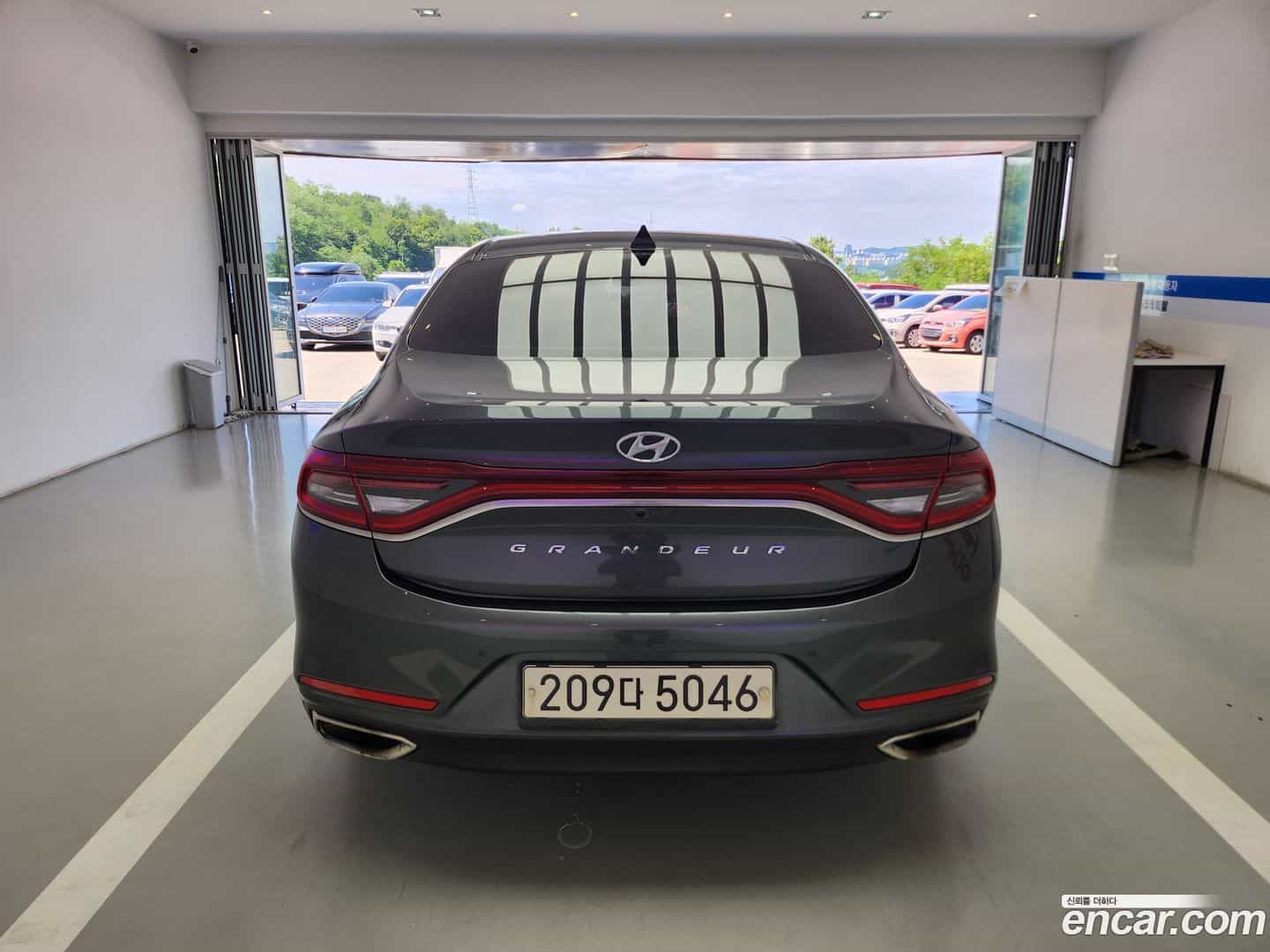 Grandeur Hyundai 2019.9-OUTER-004
