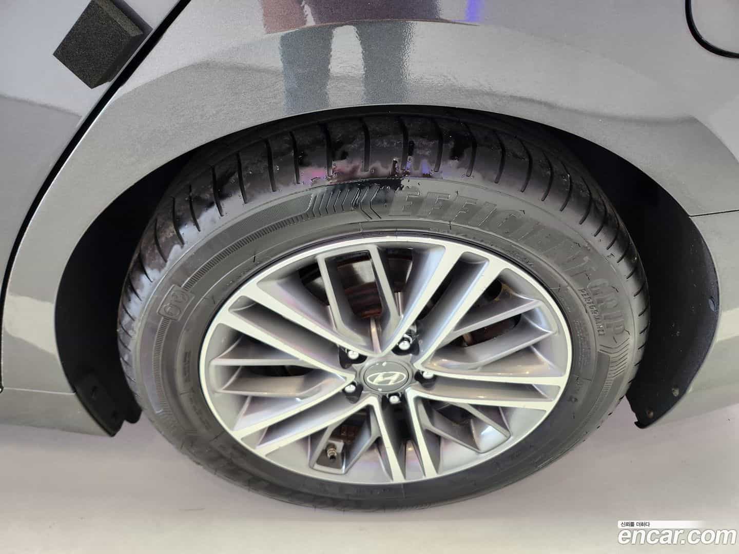 Grandeur Hyundai 2019.9-OPTION-017