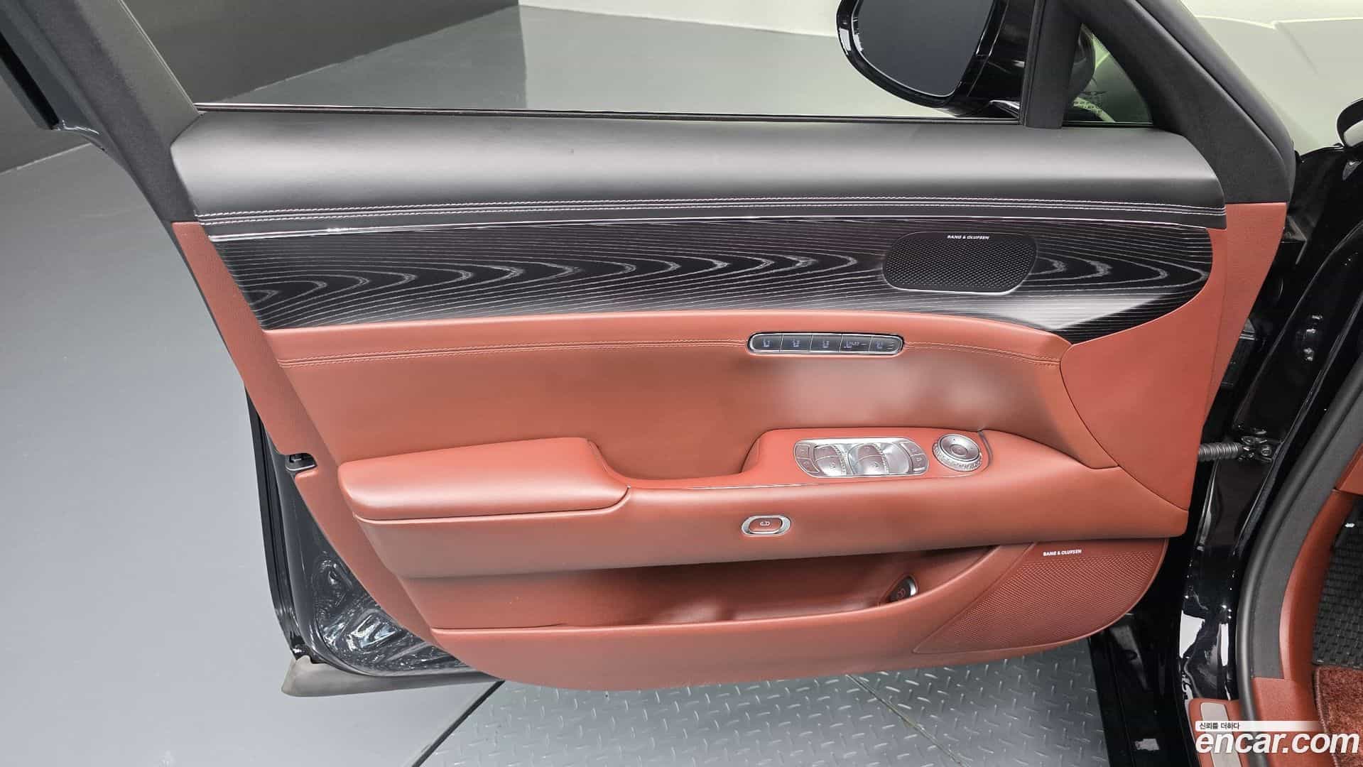 G90 Genesis 2022.7-INNER-034