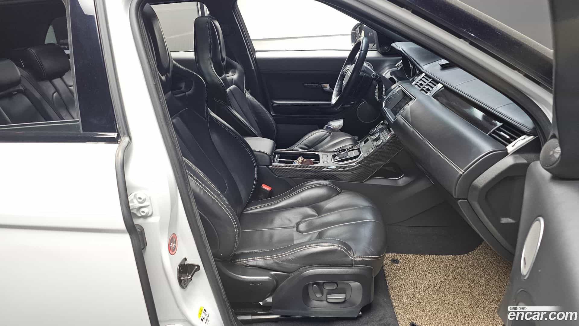 Range Rover Evoque Land Rover 2014.11-INNER-010