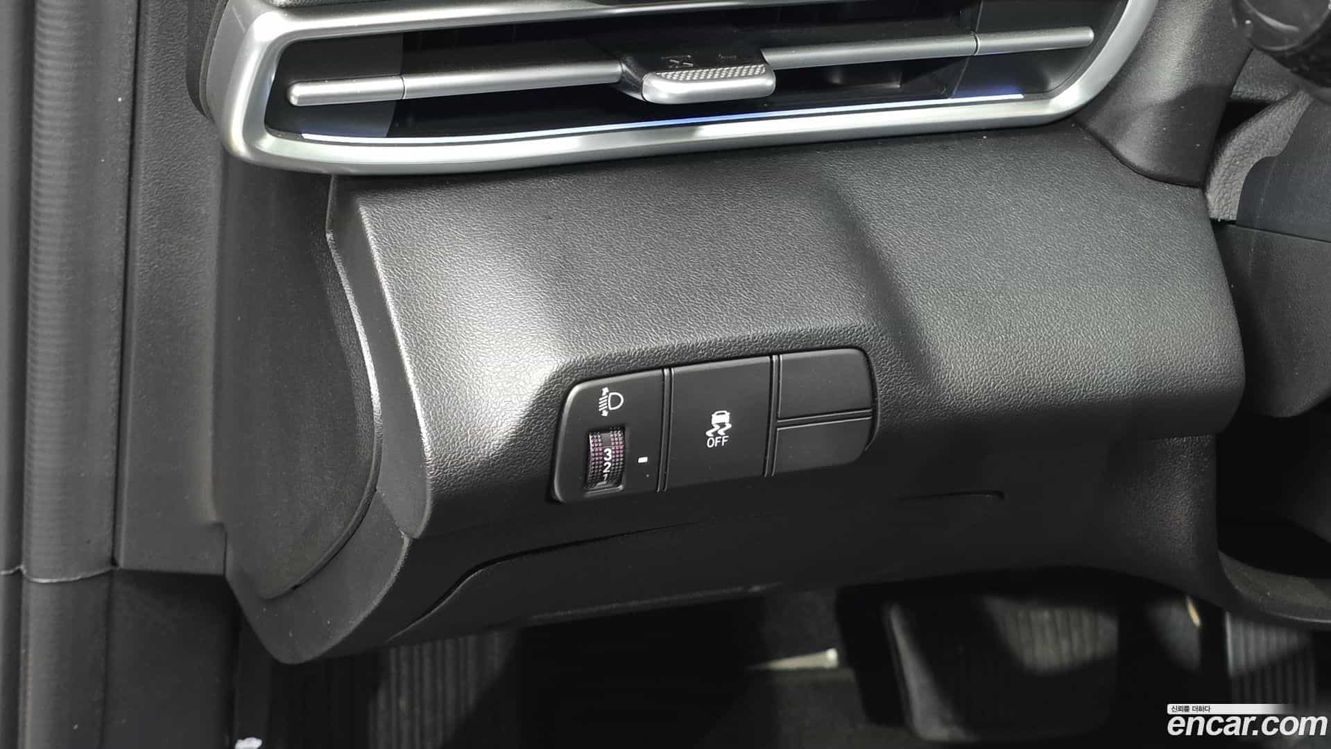 AVANTE Hyundai 2023.3-OPTION-017